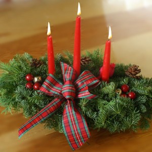 Worcester Wreath Highland 3 Candle Centerpiece WORW1024
